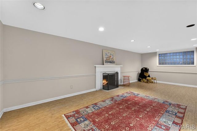 98 Lake Forest Drive, Richmond Heights, MO 63117