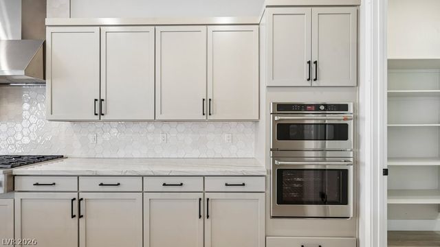 214 Paraggi Bay Drive, Henderson, NV 89011