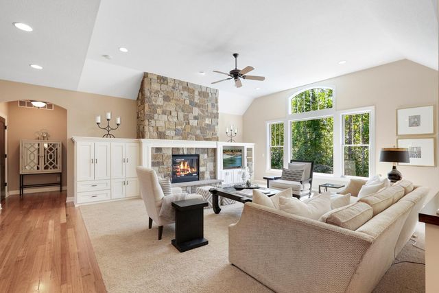 7855 Painted Sky Court, Prior Lake, MN 55372