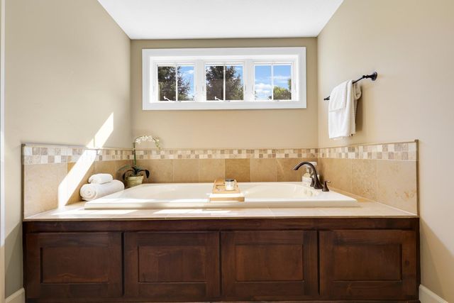 7855 Painted Sky Court, Prior Lake, MN 55372