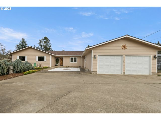 2164 Se DOUGLAS Ave, Roseburg, OR 97470