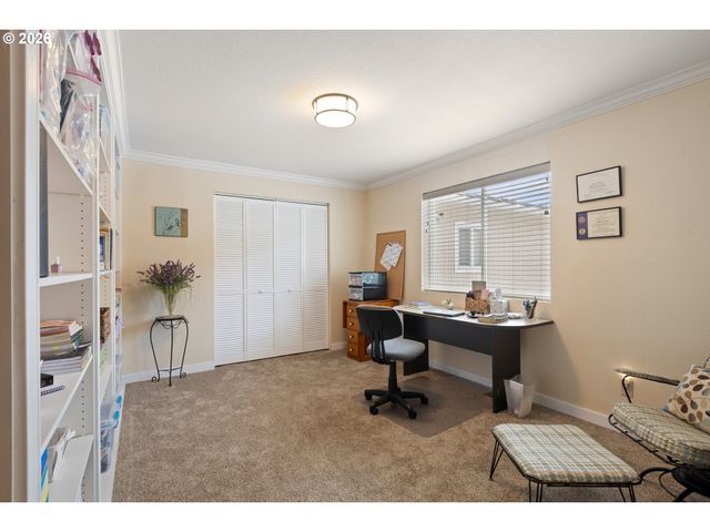 2164 Se DOUGLAS Ave, Roseburg, OR 97470