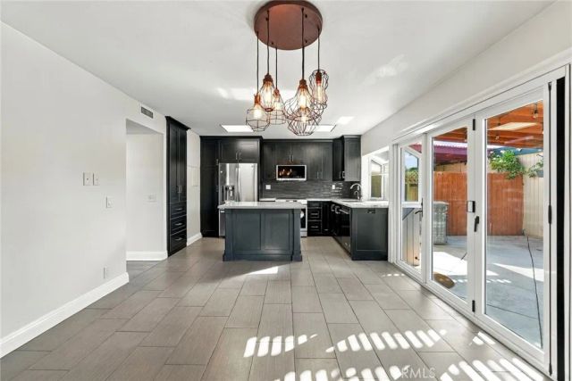 4435 Larwin, Cypress, CA 90630