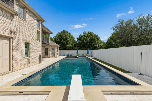 11194 Parliament Lane, Frisco, TX 75035