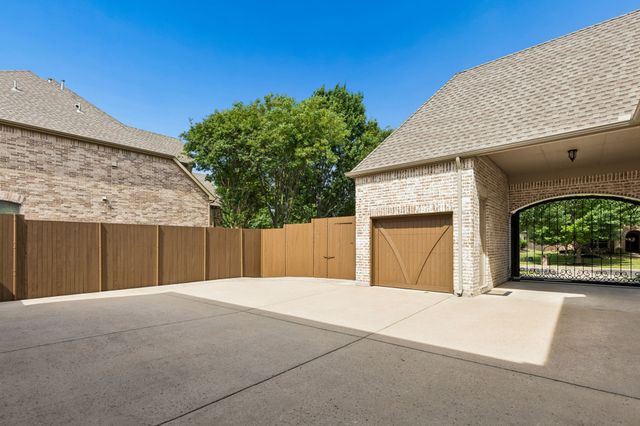 11194 Parliament Lane, Frisco, TX 75035
