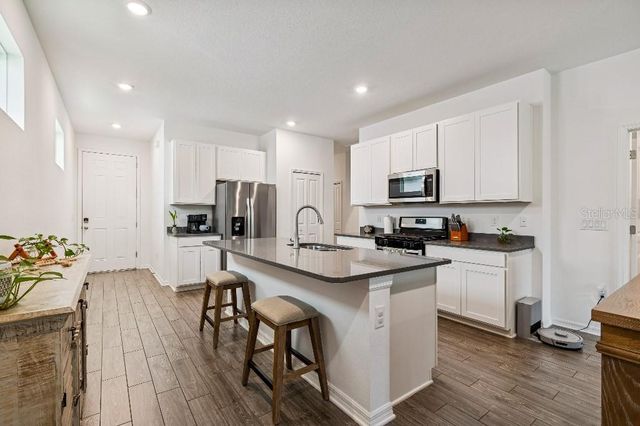 5411 LOS ROBLES COURT, Palmetto, FL 34221