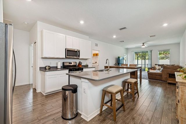 5411 LOS ROBLES COURT, Palmetto, FL 34221