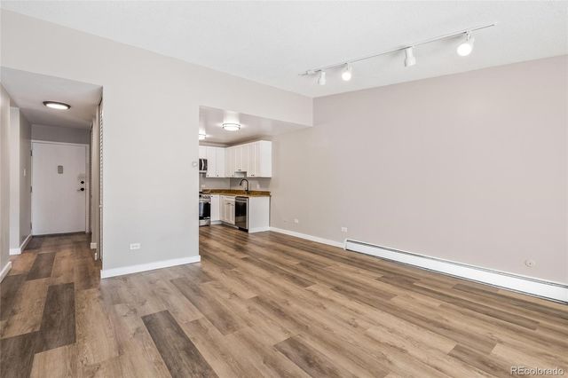 765 S Alton Way 6B, Denver, CO 80247