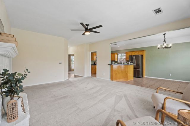 15209 E 90th Place North, Owasso, OK 74055