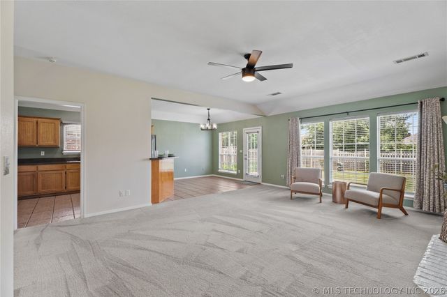15209 E 90th Place North, Owasso, OK 74055