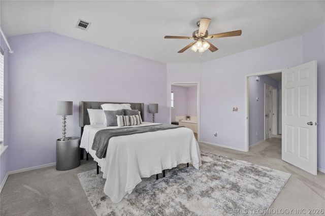 15209 E 90th Place North, Owasso, OK 74055