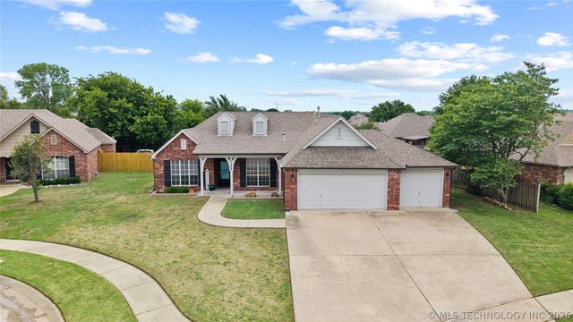 15209 E 90th Place North, Owasso, OK 74055