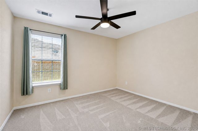 15209 E 90th Place North, Owasso, OK 74055