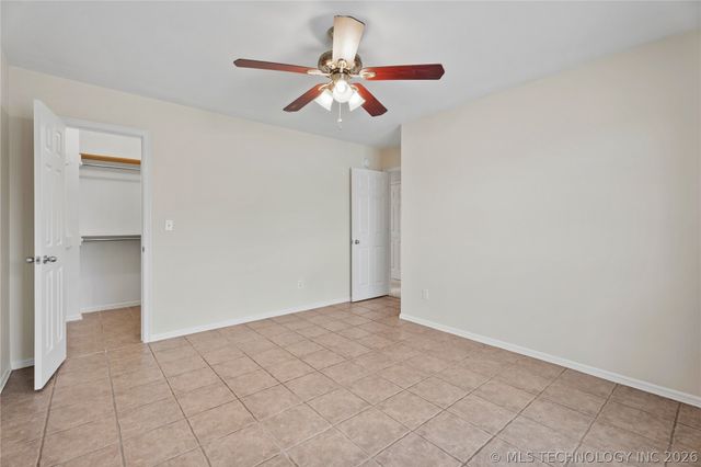 15209 E 90th Place North, Owasso, OK 74055