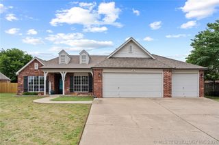 15209 E 90th Place North, Owasso, OK 74055
