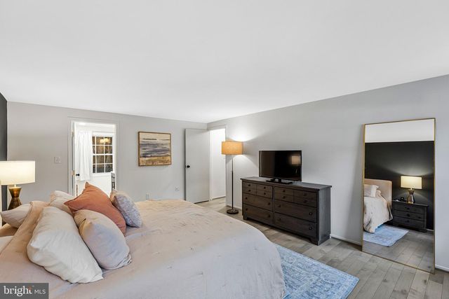 10720 BURR OAK WAY, Burke, VA 22015