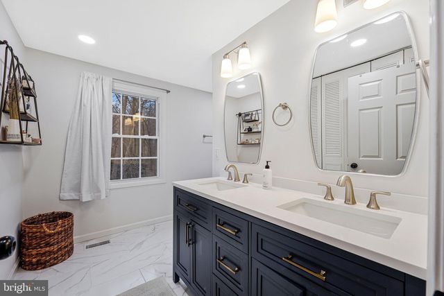 10720 BURR OAK WAY, Burke, VA 22015