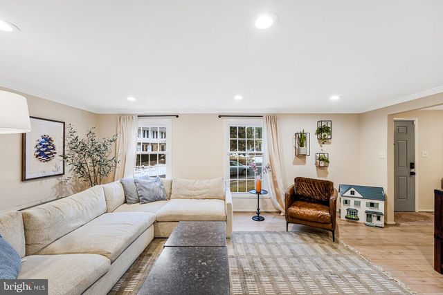 10720 BURR OAK WAY, Burke, VA 22015