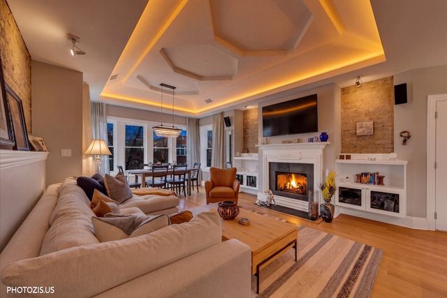 3933 N Marshfield Avenue 3S, Chicago, IL 60613