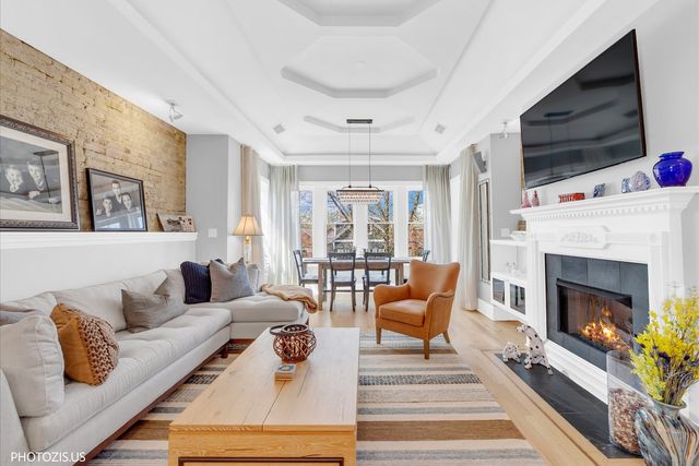 3933 N Marshfield Avenue 3S, Chicago, IL 60613