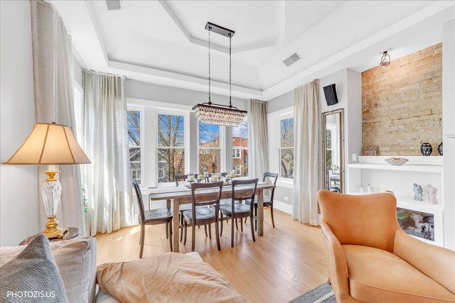 3933 N Marshfield Avenue 3S, Chicago, IL 60613