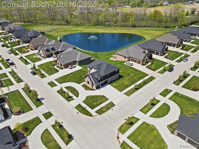 11963 Forest Brook Drive, Washington, MI 48094