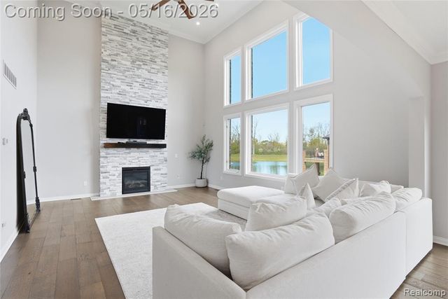 11963 Forest Brook Drive, Washington, MI 48094