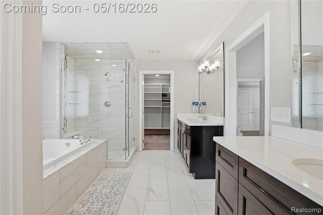 11963 Forest Brook Drive, Washington, MI 48094