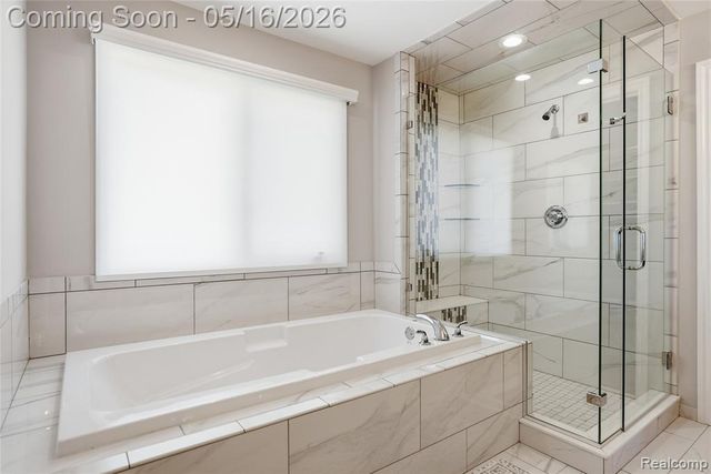 11963 Forest Brook Drive, Washington, MI 48094
