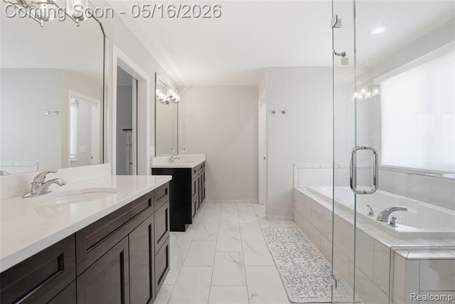 11963 Forest Brook Drive, Washington, MI 48094