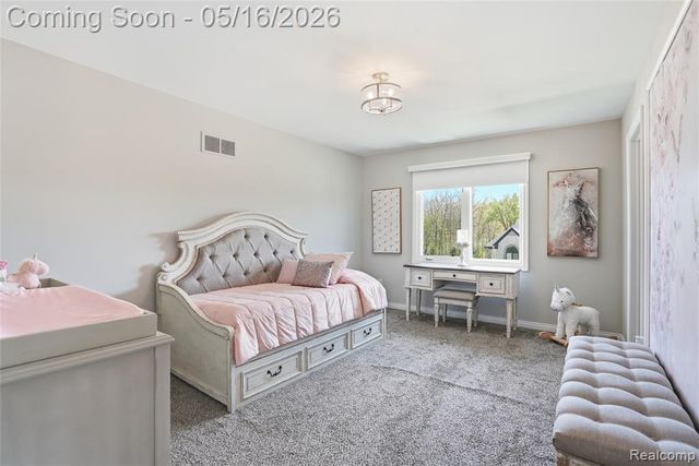 11963 Forest Brook Drive, Washington, MI 48094