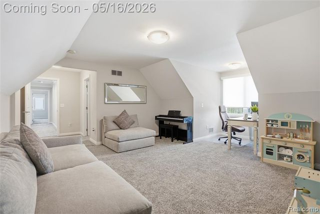 11963 Forest Brook Drive, Washington, MI 48094