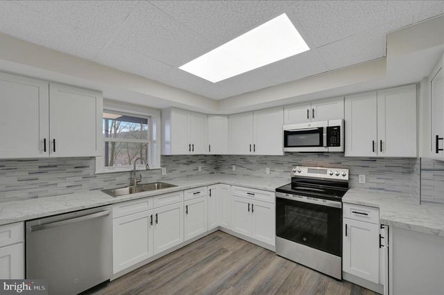 242 VAN GELDER ST, Tamaqua, PA 18252