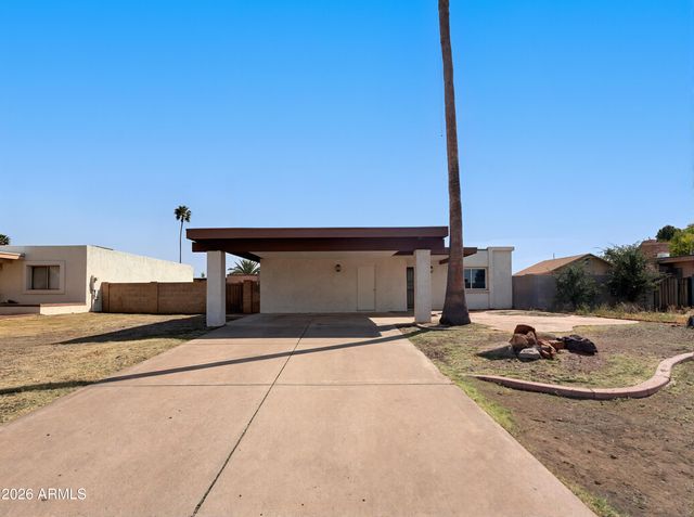 2611 W ELLIS Drive, Tempe, AZ 85282