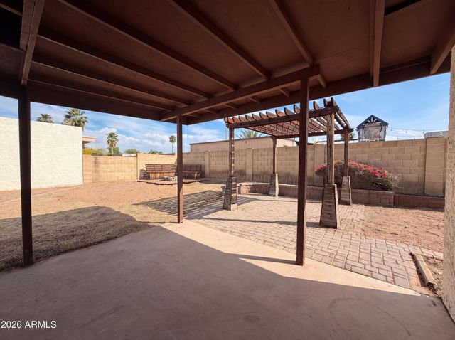 2611 W ELLIS Drive, Tempe, AZ 85282