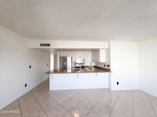 2611 W ELLIS Drive, Tempe, AZ 85282