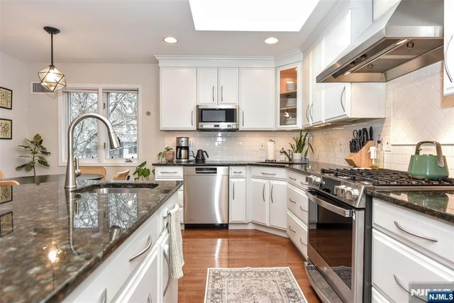 64 Peach Hill Court, Ramsey, NJ 07446