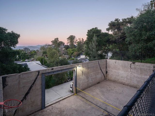 9777 Grosalia Avenue, La Mesa, CA 91941