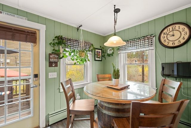 104 W Pond Rd, Plymouth, MA 02360