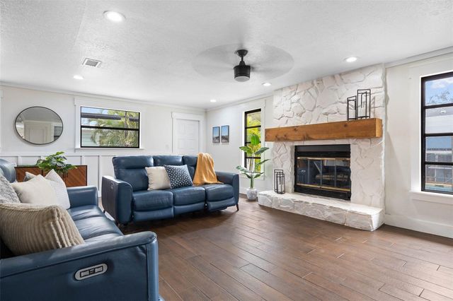 12756 POINSETTIA AVENUE, Seminole, FL 33776