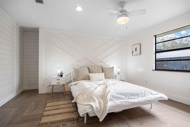 12756 POINSETTIA AVENUE, Seminole, FL 33776