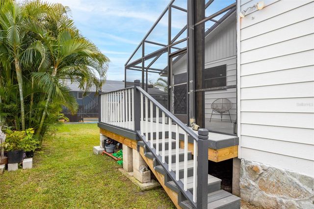 12756 POINSETTIA AVENUE, Seminole, FL 33776