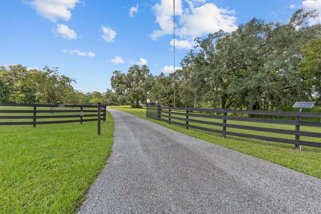 7041 QUARTERHORSE LANE, Brooksville, FL 34604