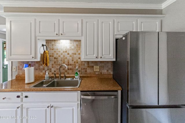 103 Lakeside Drive, Brandon, MS 39047