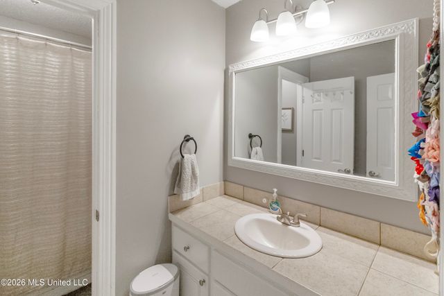 103 Lakeside Drive, Brandon, MS 39047