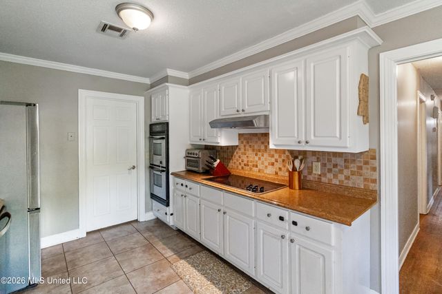 103 Lakeside Drive, Brandon, MS 39047
