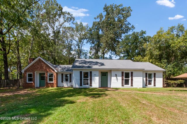 103 Lakeside Drive, Brandon, MS 39047