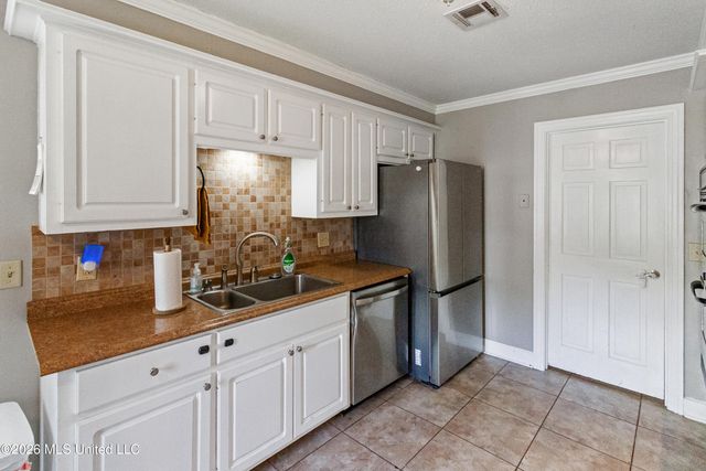 103 Lakeside Drive, Brandon, MS 39047