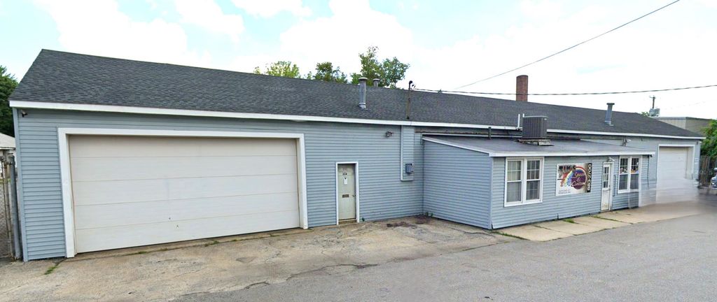 22 Pond Street, Nashua, NH 03060