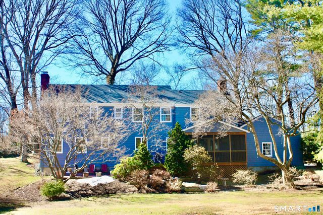 610 Unquowa Road, Fairfield, CT 06824